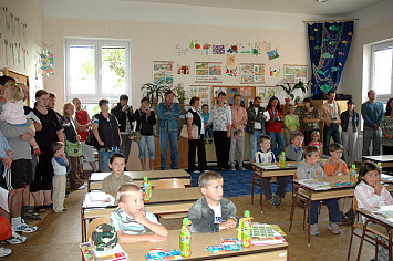 První den prvňáčků ZŠ Kasejovice 2008