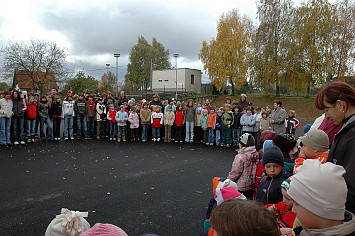 Slavnostní osázení svahu u nového hřiště 2007