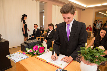 Slavnostní předání vysvědčení absolventům Základní školy Kasejovice 27.6.2014