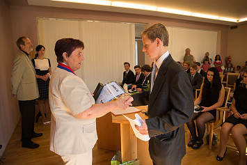 Slavnostní předání vysvědčení absolventům Základní školy Kasejovice 27.6.2014