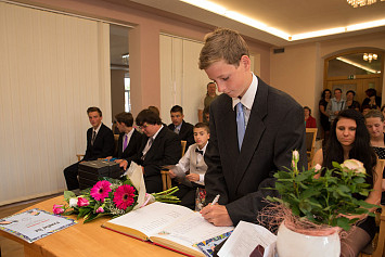 Slavnostní předání vysvědčení absolventům Základní školy Kasejovice 27.6.2014