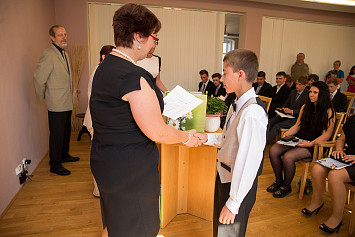 Slavnostní předání vysvědčení absolventům Základní školy Kasejovice 27.6.2014