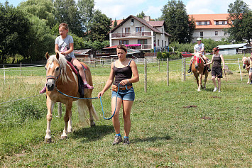 Příměstský tábor 2015 "Zlatá řemesla - nesla či nenesla?"