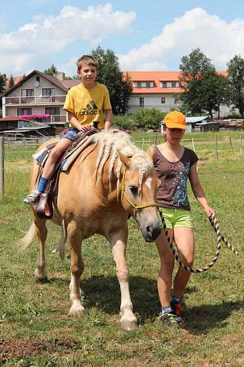 Příměstský tábor 2015 "Zlatá řemesla - nesla či nenesla?"