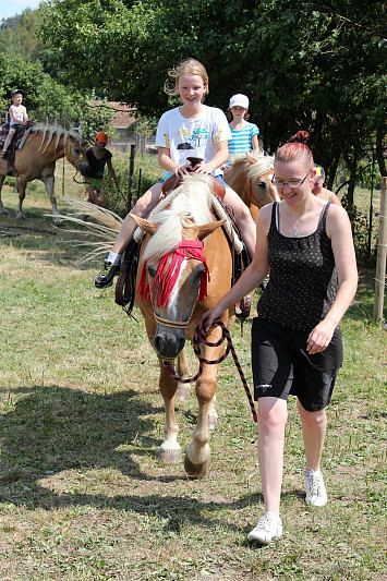 Příměstský tábor 2015 "Zlatá řemesla - nesla či nenesla?"