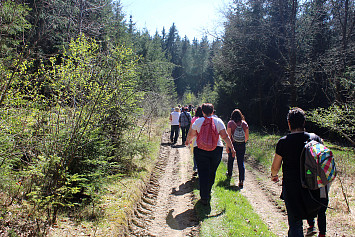 Velikonoční výšlap ke studánce sv. Vojtěcha v Berandubu