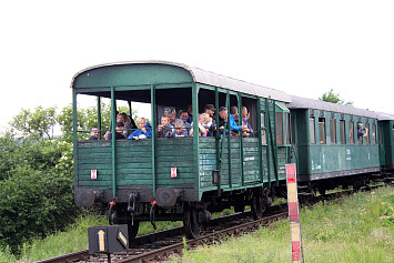 Parní vlak připomněl 120 let trvání místní lokálky