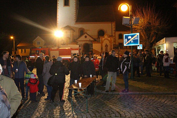 Zpívání koled s Českým rozhlasem Plzeň