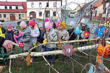 Kasejovice mají velikonoční strom