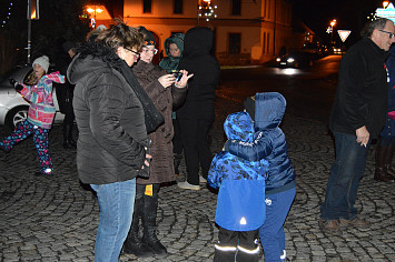 Zpívání koled s Českým rozhlasem